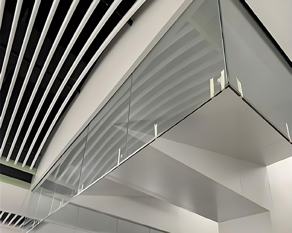 博湖玻璃博湖挡烟垂壁 博湖玻璃博湖挡烟垂壁