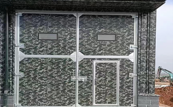 博湖工业平开门