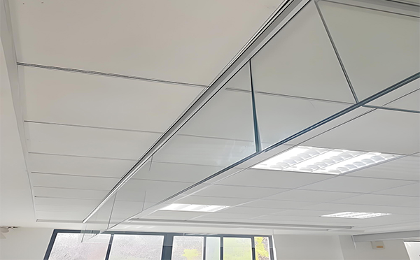 博湖玻璃挡烟垂壁